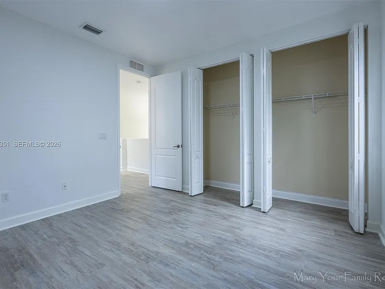 3841 Aspen Leaf Dr — Photo 22