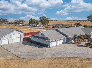 19609 Olympia Rd, Madera, CA 93638