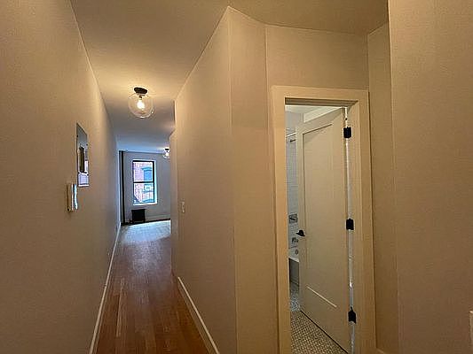 5th image of 21 Catherine St APT 3C