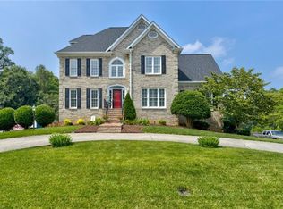 1905 Dunmore Ln, Clemmons, NC 27012