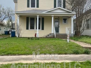 1018 W Sears St, Denison, TX 75020