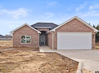 113 Baker St, Mount Vernon, TX 75457