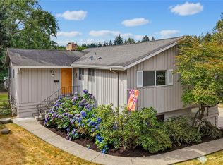 530 Forrest Park Dr, Fircrest, WA 98466