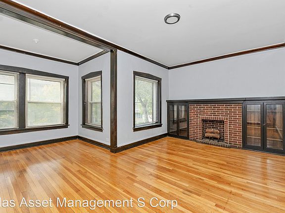 4th image of 6639 S Ellis Ave APT 2