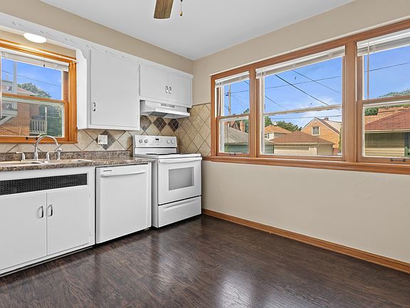 2nd image of 2797 N Sholes Ave
