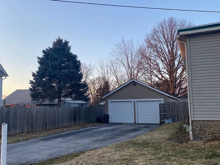 174 Market St — Photo 16