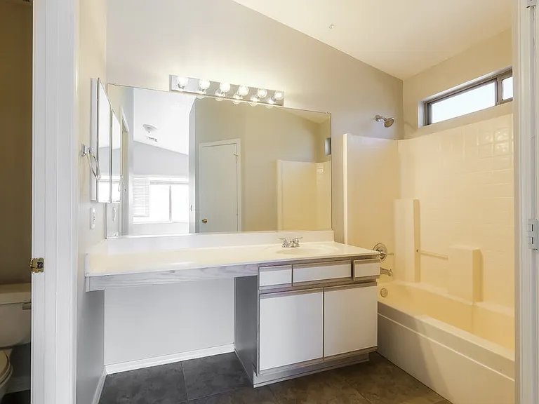 9015 W Roanoke Ave — Photo 12