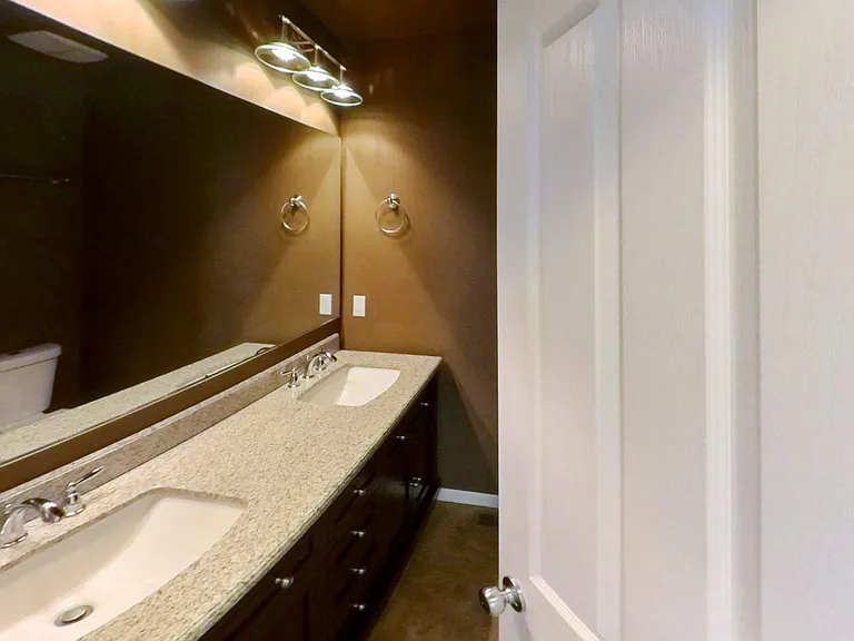 15413 SE Mill Plain Rd — Photo 10