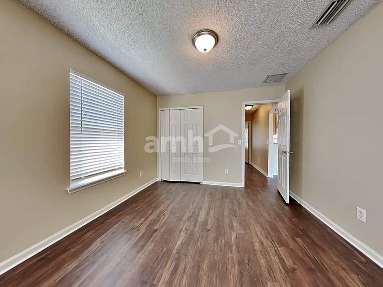 2523 Sandhaven Ct — Photo 16