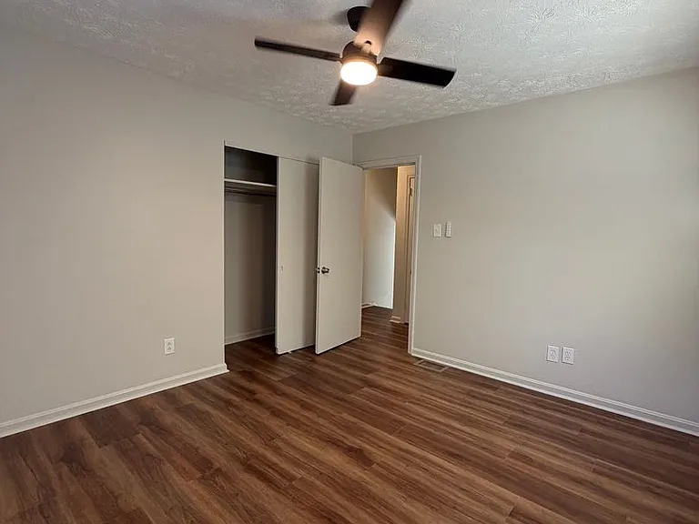 2120 Sage Rd — Photo 9