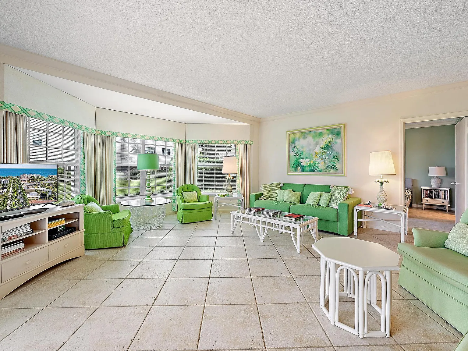 3 bed, 3.5 bath, 1399 sqft, $21,000 — Photo 3