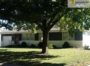 1604 Lee Ln, Pleasant Hill, MO 64080