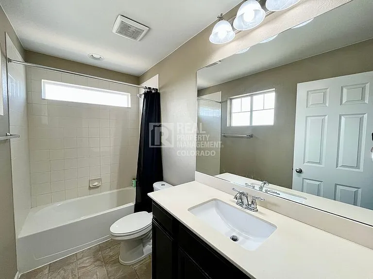 312 Cade St — Photo 11