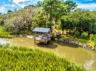 7649 Blue House Ln, Edisto Island, SC 29438