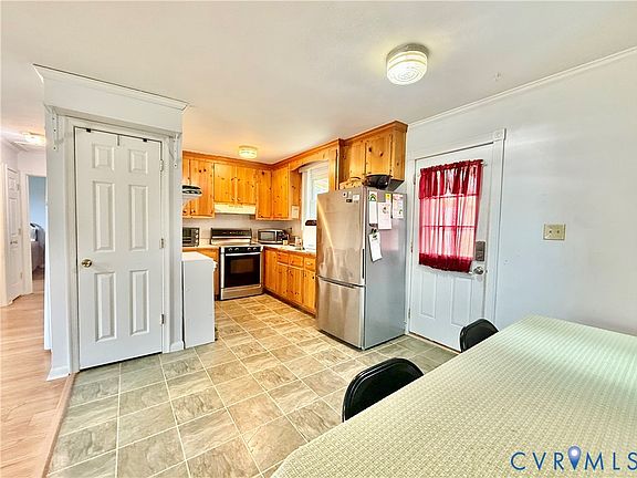 5th image of 364 Buffalo Rd