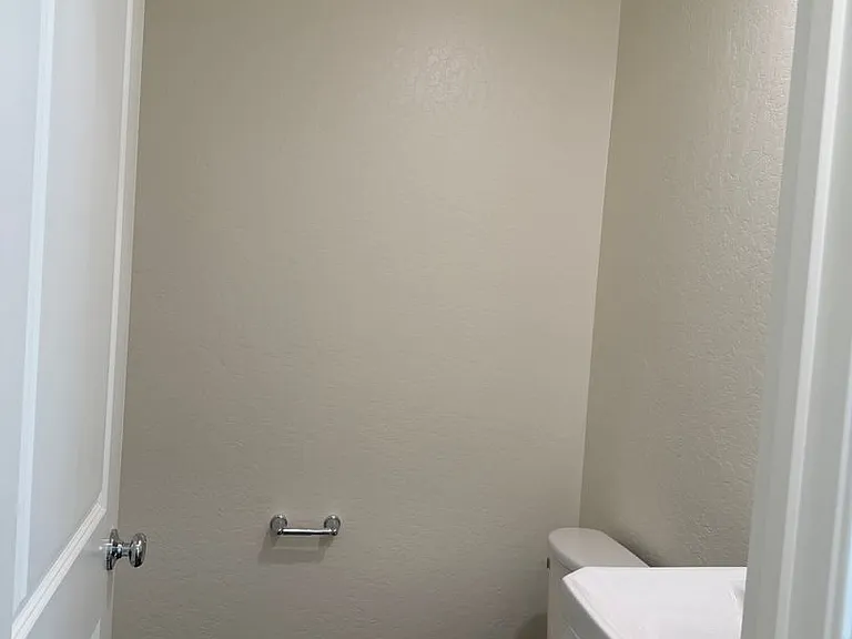 1919 Oak Falls Ct — Photo 27