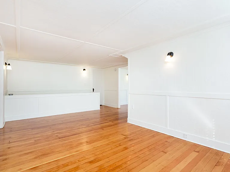 3353 1st Ave — Photo 9
