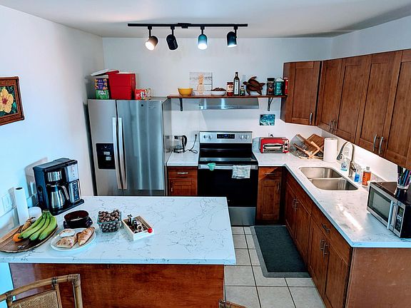 4th image of 2180 W Vineyard St APT 306