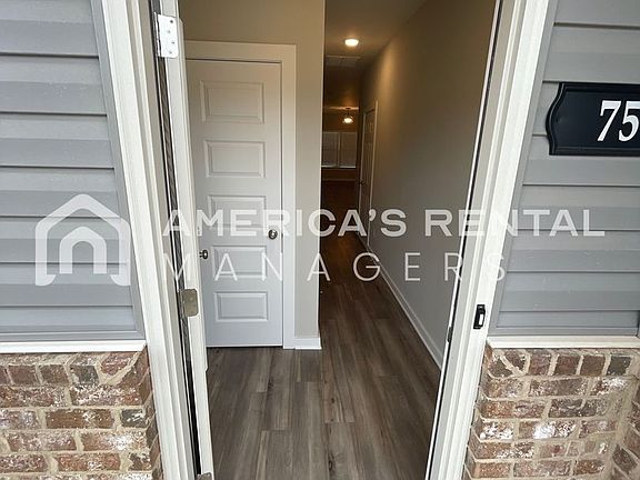 4th image of 75 Cole Ln