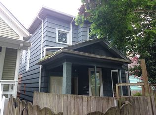 304 25th Ave S, Seattle, WA 98144