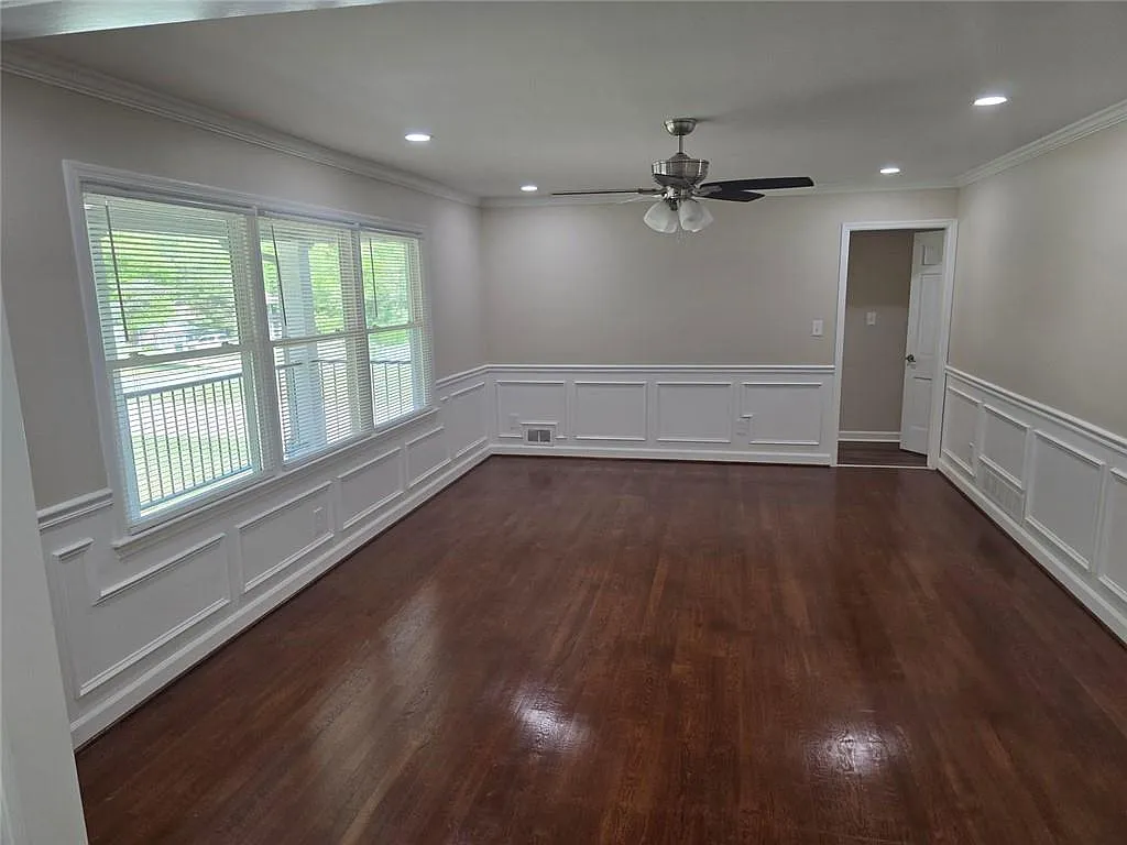 3 bed, 2.0 bath, 1805 sqft, $1,850 — Photo 3