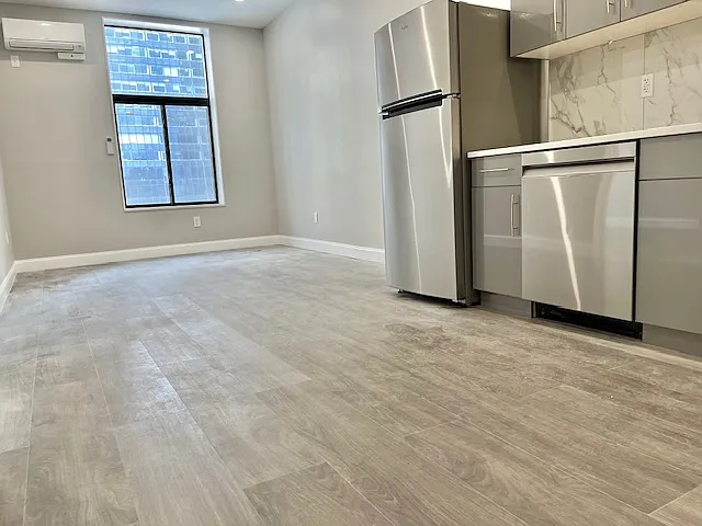 24 W 56th St #4 — Photo 2