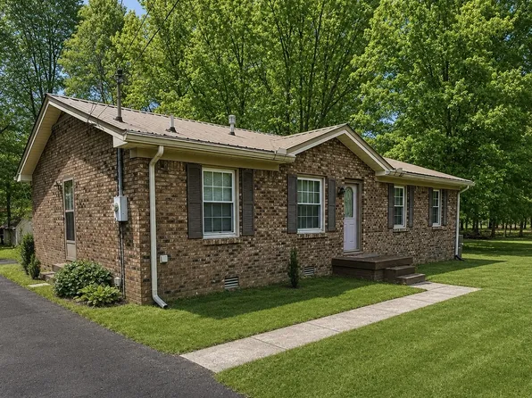 100 Kennel Rd, Dickson, TN 37055