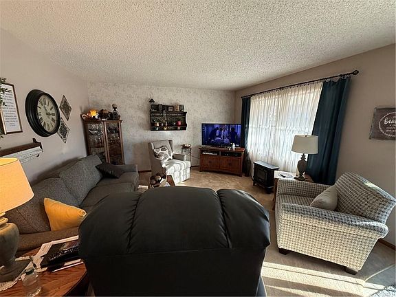 3rd image of 541W W Grant St