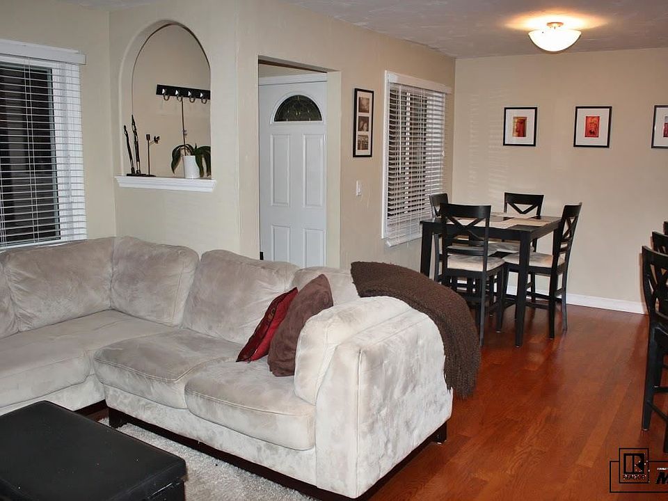 1st image of 15 Cedar Ct