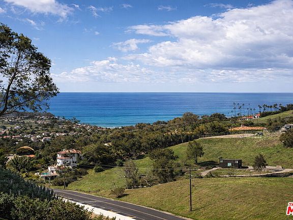 2nd image of 6015 Galahad Rd