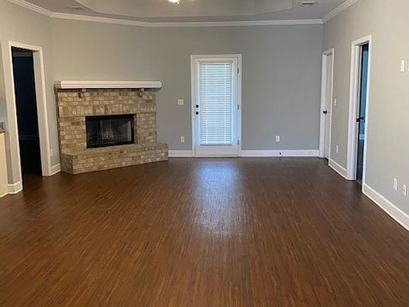 4th image of 11 Fernwood Ct