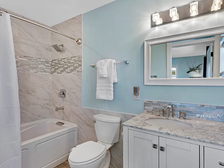 381 Caribbean Dr E — Photo 16