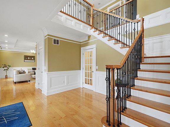 2nd image of 14 Albemarle Ave