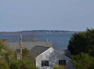 13 Stornoway Rd, Cumberland Foreside, ME 04110