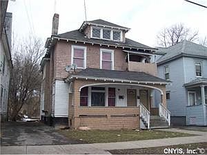2nd image of 166-68 Fernwood Ave