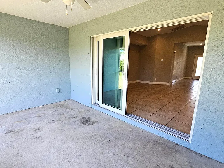 Screened lanai