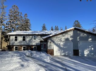 602 1st St E, Waconia, MN 55387