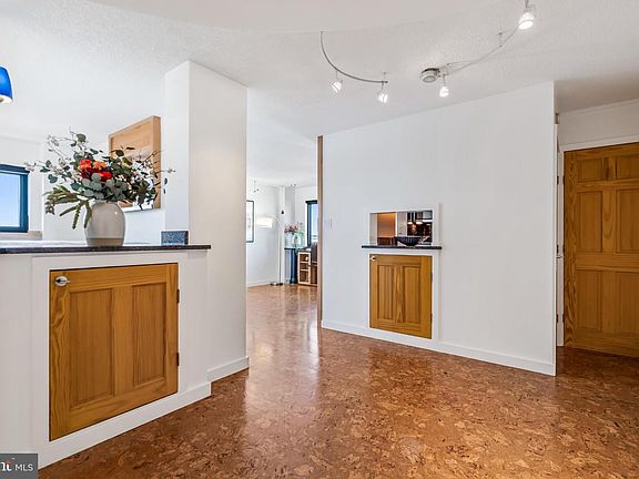 3rd image of 1816 New Hampshire Ave NW APT 1009