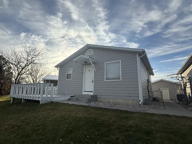 3390 Canyon Dr #D11 — Photo 3