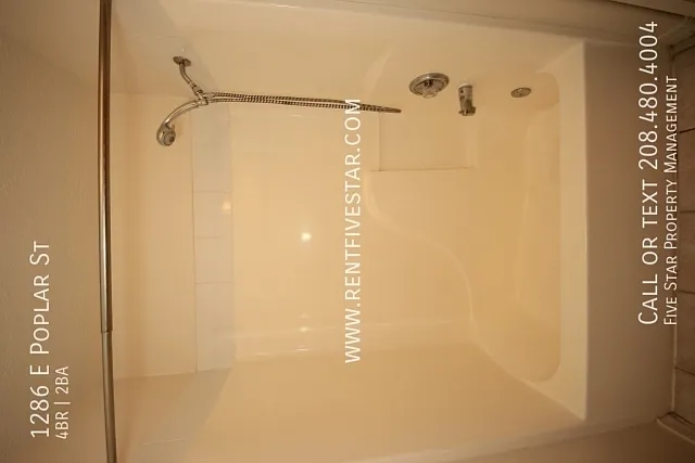 1286 E Poplar St — Photo 11