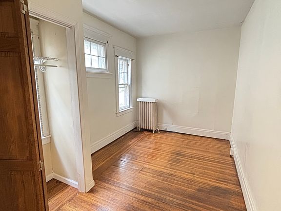2nd image of 147 Wallace Ave APT 1
