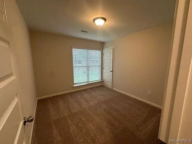 444 Country Club Dr — Photo 17