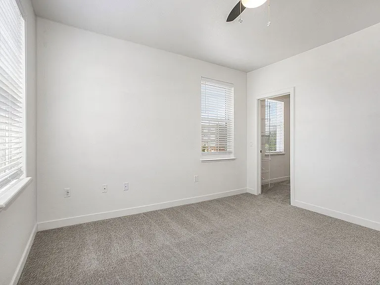 Meadowbrooke Apartment Homes — Photo 42