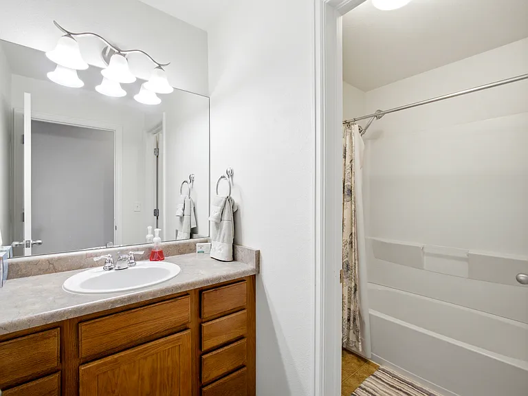 3329 Apple Blossom Ln — Photo 14