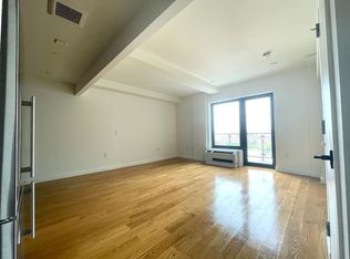 25 E 19th St, Brooklyn, NY 11226