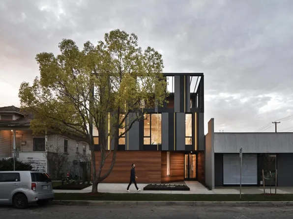 1808 27th St Unit 202, Sacramento, CA 95816