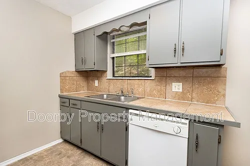 3233 Conner St #3235 Photo 1