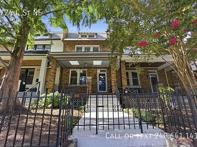 1724 C St NE — Photo 1