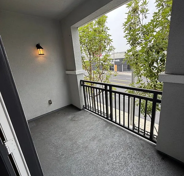 3009 E Pacific Coast Hwy — Photo 18