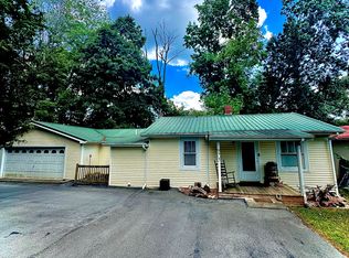 975 Boat Dock Rd, Somerset, KY 42501